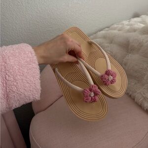 Pink Puffy Flower Sandals